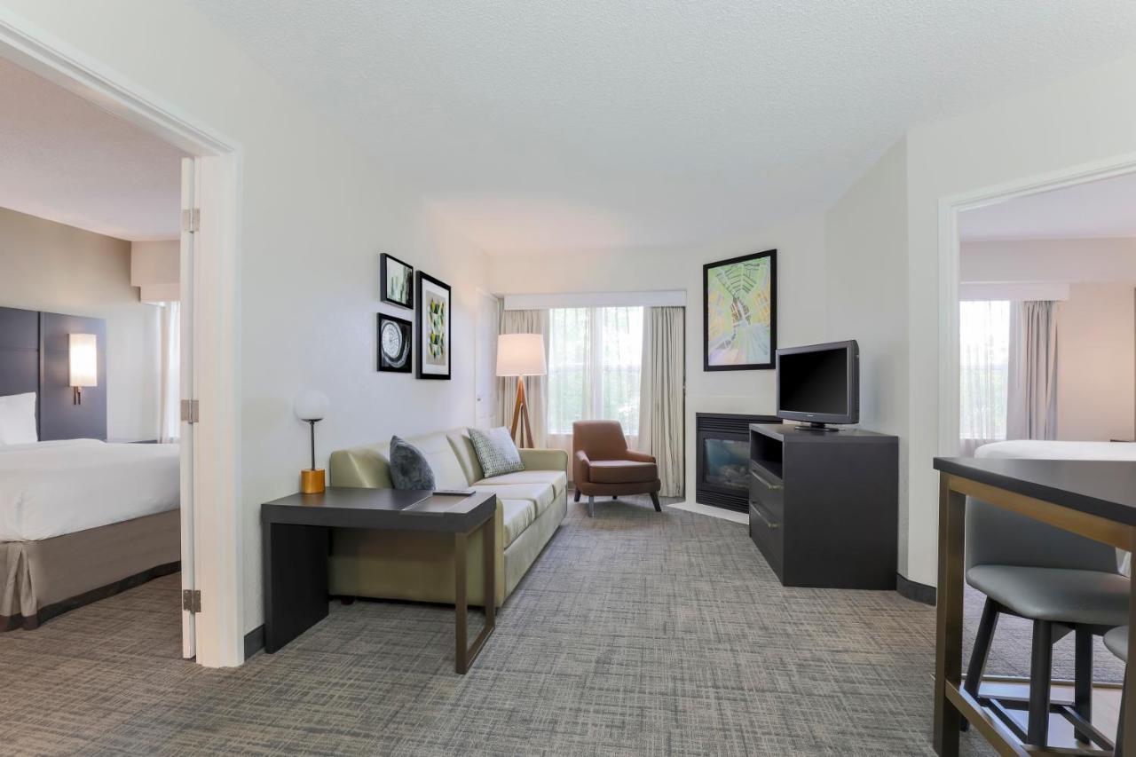 Boulder Hotel Longmont