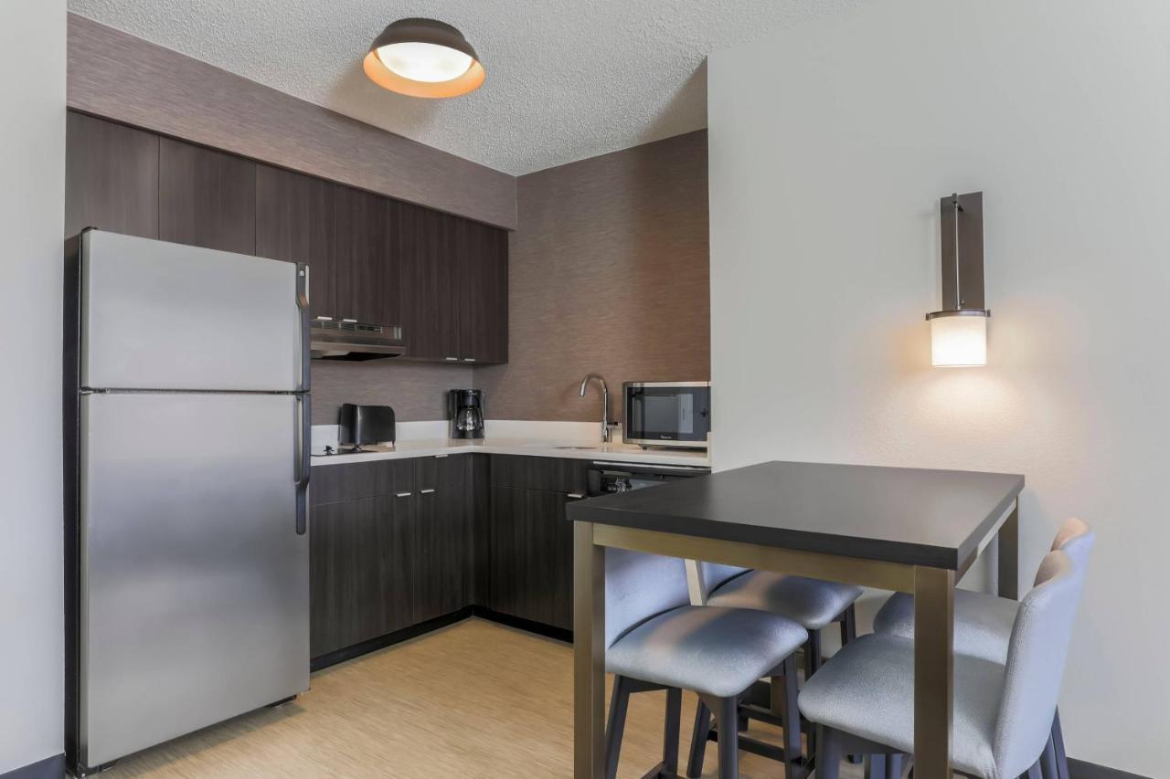 Hotel Boulder Longmont