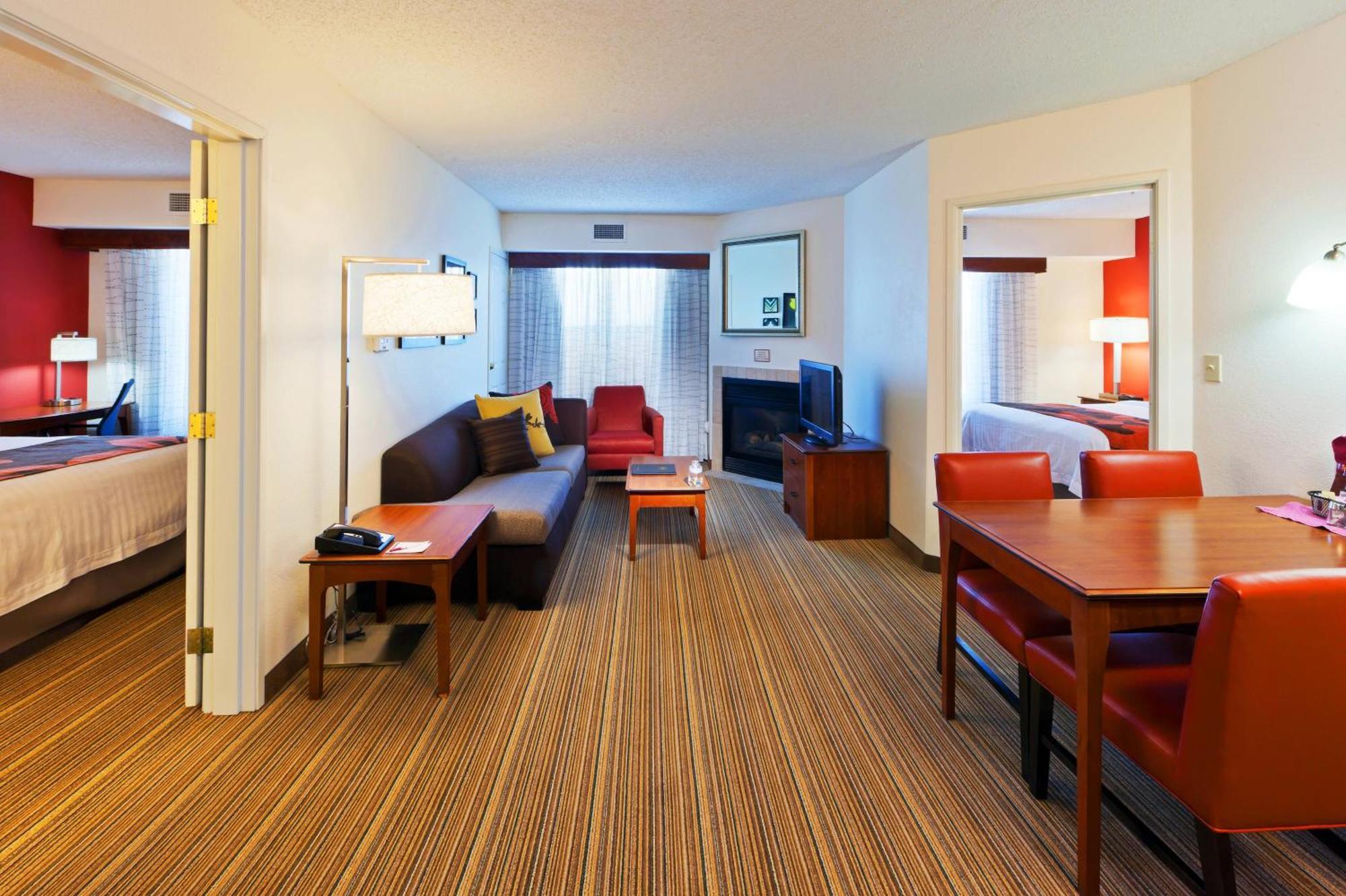 Hotel Boulder Longmont